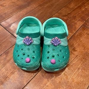 Little Mermaid Theme Ariel Crocs.  Special Edition.  Size 9.